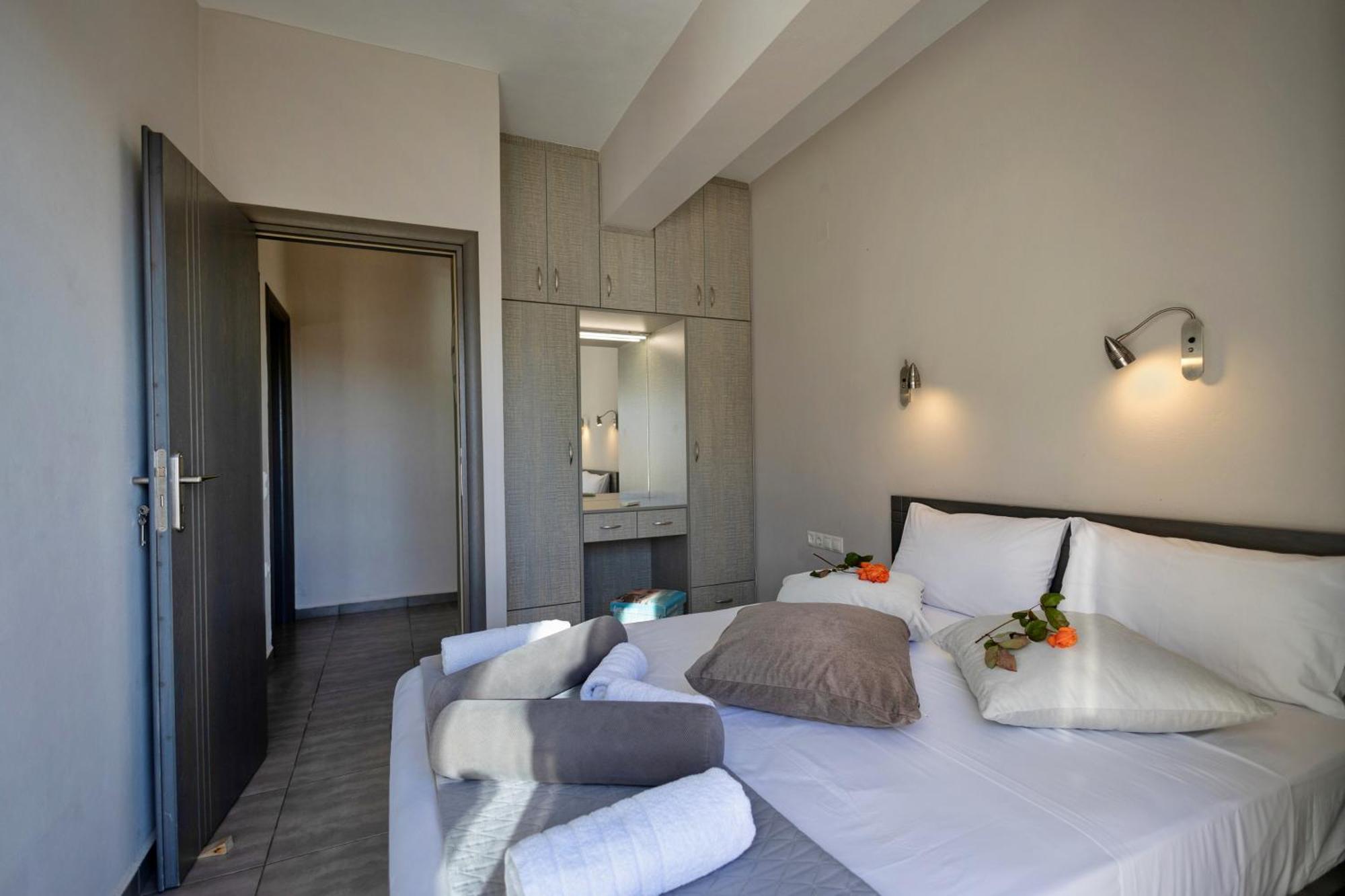 Akrotiri Panorama- Luxury Rental Apartments With Sea View روداكينو المظهر الخارجي الصورة