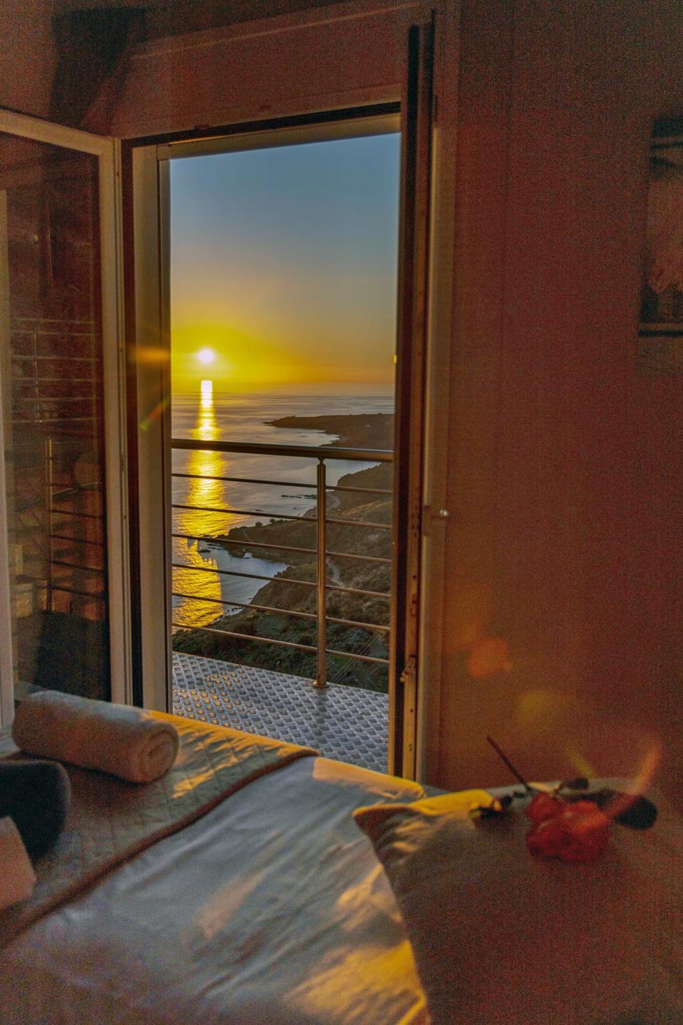 Akrotiri Panorama- Luxury Rental Apartments With Sea View روداكينو المظهر الخارجي الصورة